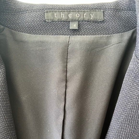 Theory Blazer in Virgin Wool Size 4 - Picture 7 of 12